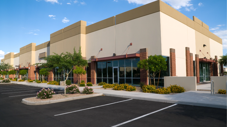 commercial property insurance retail building image